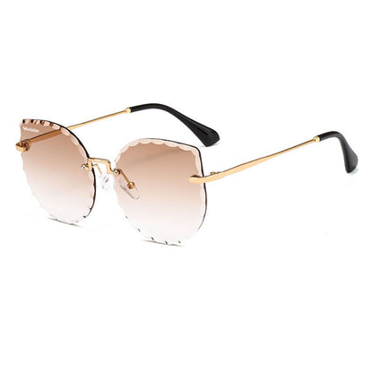 Avialas Zoe Sunglasses