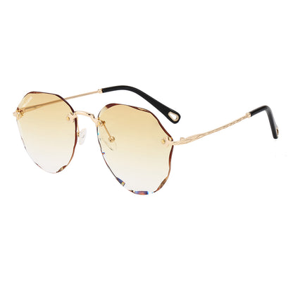 Avialas Fannie Sunglasses